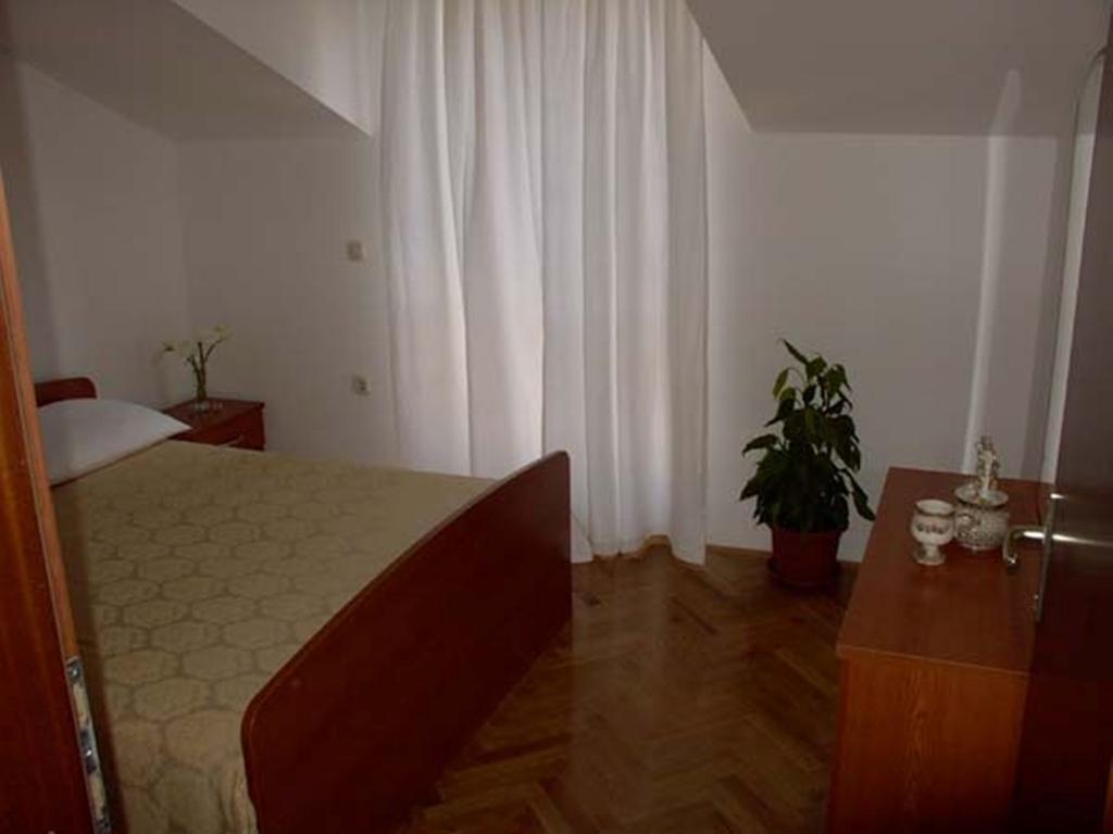 Apartments Vini And Ivana Sućuraj Szoba fotó
