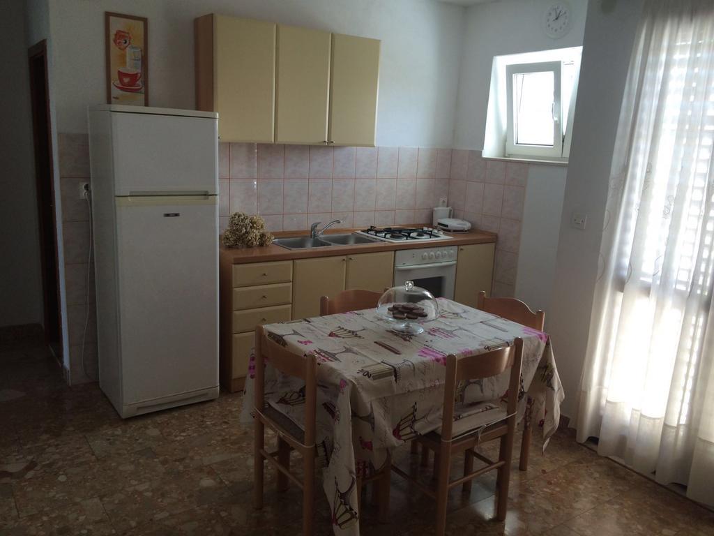 Apartments Vini And Ivana Sućuraj Kültér fotó